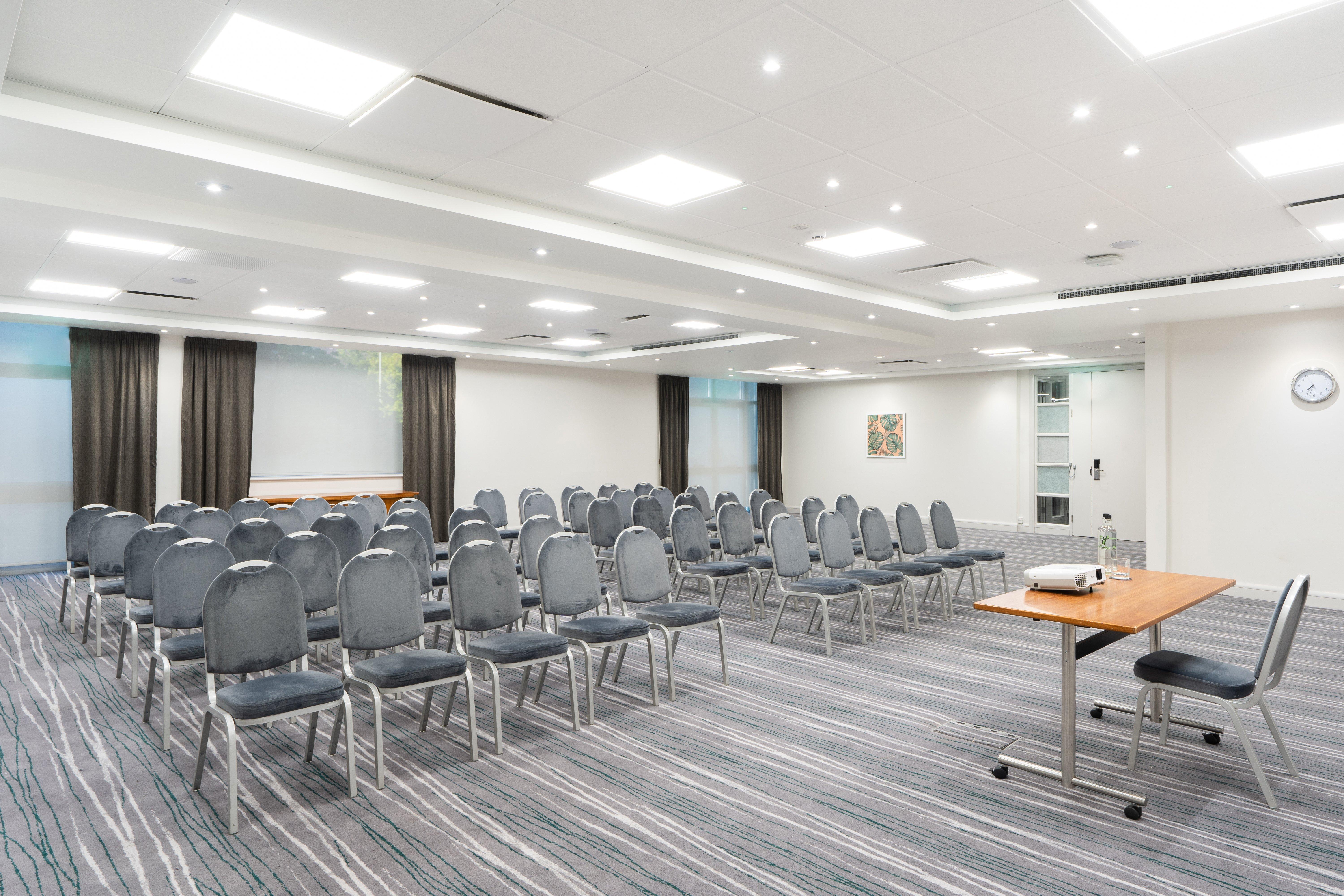Holiday Inn Southampton Eastleigh By Ihg Exterior photo