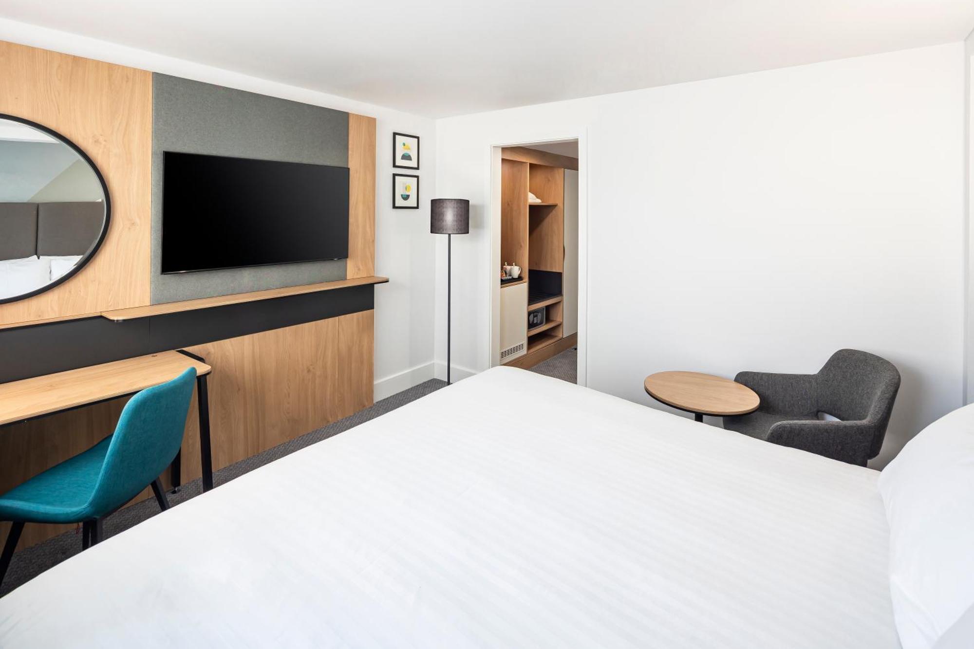 Holiday Inn Southampton Eastleigh By Ihg Exterior photo